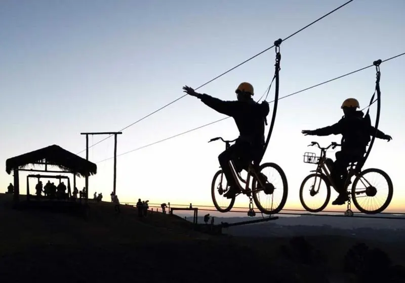 Bicicleta suspensa