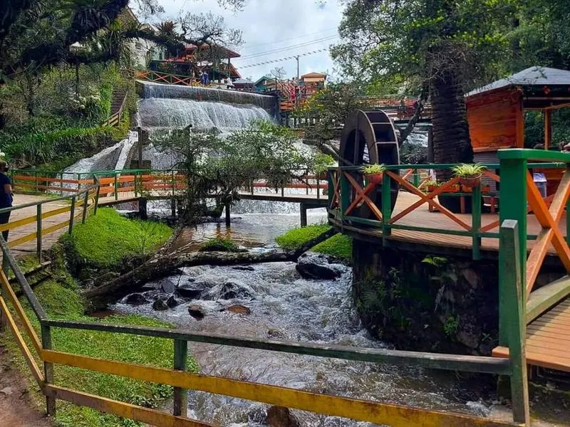 Cachoeira Ducha de Prata