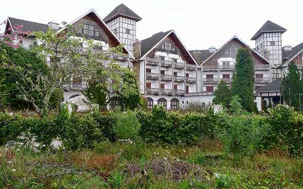 Hotel Mal Assombrado (Mont Blanc) em Campos do Jordão